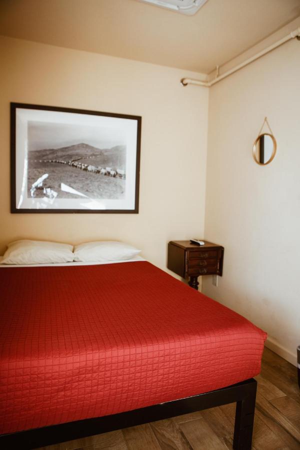 Old Brewery Hostel Tonopah Exterior foto
